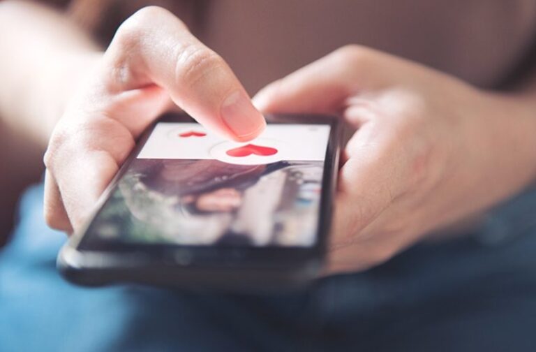 5 Tips how to make the best online dating profile